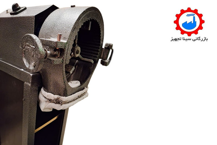 نمای کناری آسیاب نیمه صنعتی مناسب ادویه جات و مواد غذایی برند سینا تجهیز مدل 15000